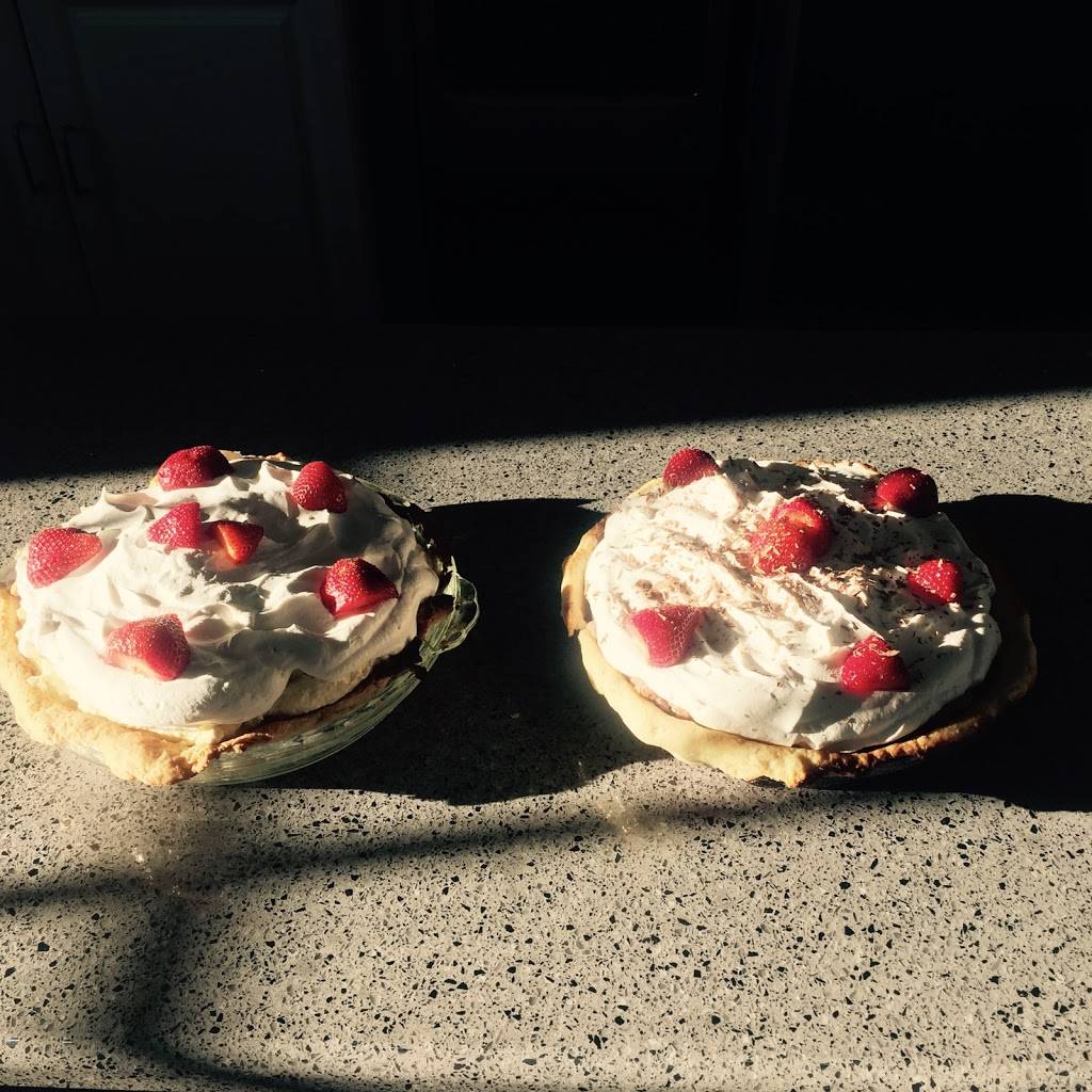 Henrys | restaurant | 337 N Colony St, Wallingford, CT 06492, USA | 2037419405 OR +1 203-741-9405