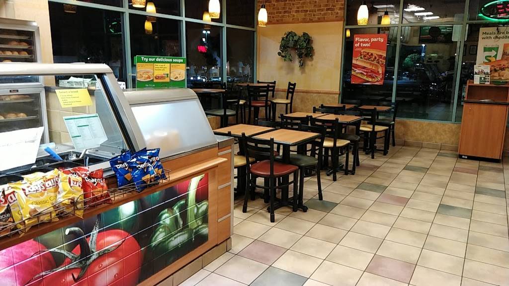 Subway Restaurants | restaurant | 612 Ventura St, Fillmore, CA 93015, USA | 8055247872 OR +1 805-524-7872