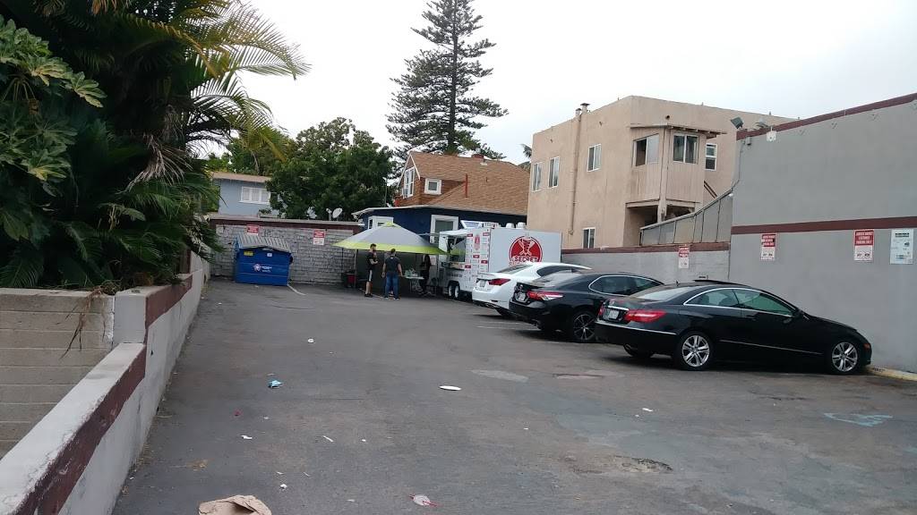 Secret Shawrma | restaurant | 1128 25th St, San Diego, CA 92102, USA | 6197717616 OR +1 619-771-7616