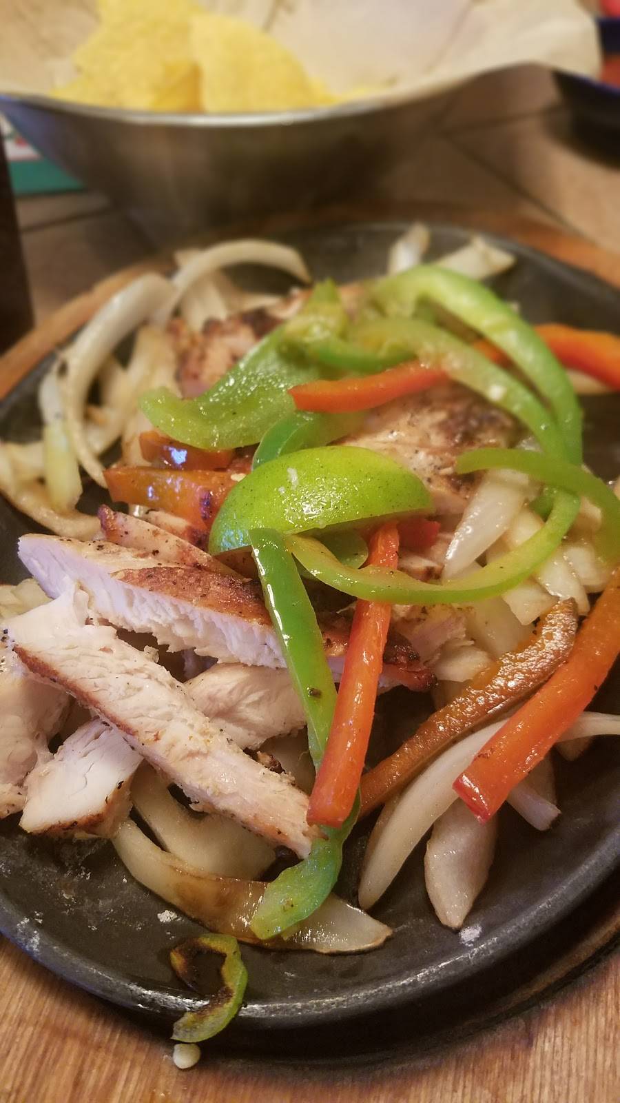 On the Border | restaurant | 3521 Truxel Rd, Sacramento, CA 95834, USA | 9169280867 OR +1 916-928-0867