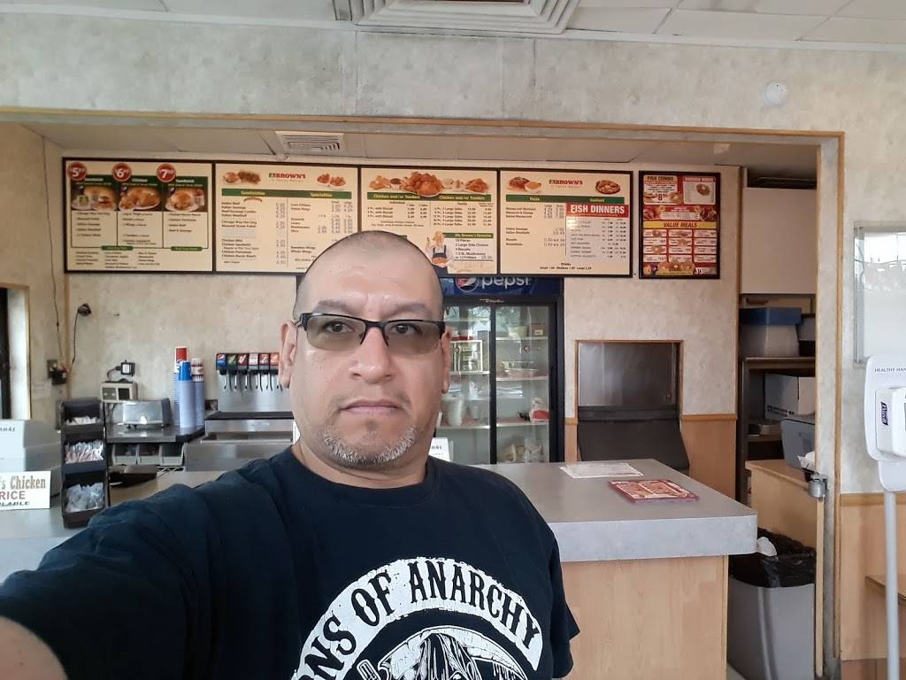 Browns Chicken | restaurant | 2204, 3414 95th St, Evergreen Park, IL 60805, USA | 7086366888 OR +1 708-636-6888