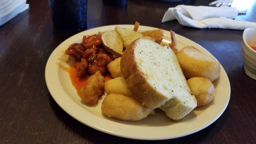 World Buffet | restaurant | South Towne Mall,, 2451 W Broadway, Monona, WI 53713, USA | 6082222962 OR +1 608-222-2962