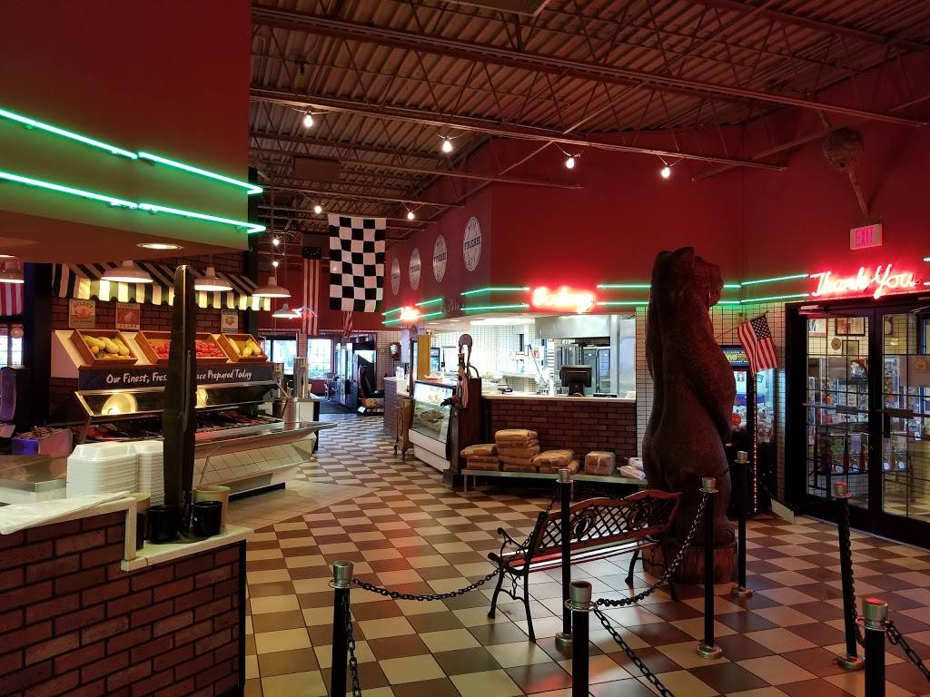 Fuddruckers | restaurant | 130 Charlotte St, Asheville, NC 28801, USA | 8282542161 OR +1 828-254-2161