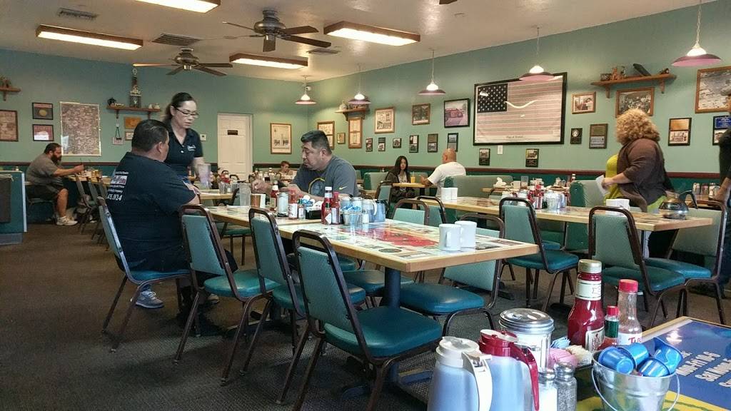 Silver Dollar Pancake House | restaurant | 710 E 6th St, Corona, CA 92879, USA | 9517375977 OR +1 951-737-5977