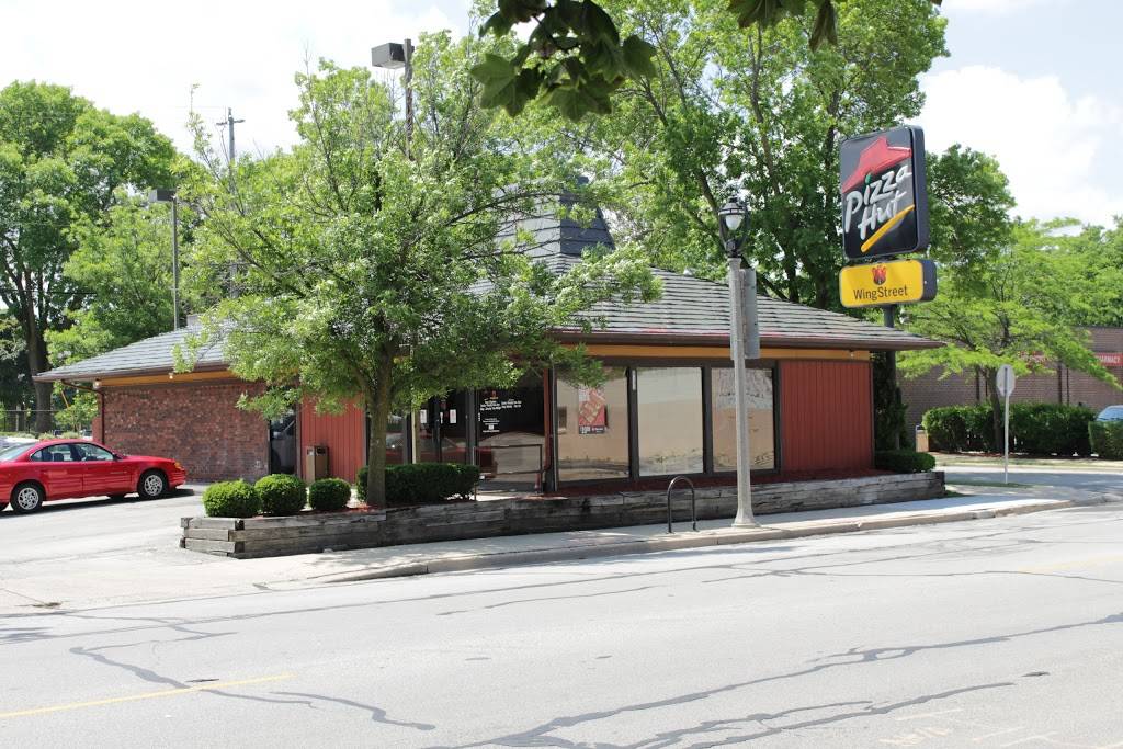 Pizza Hut | restaurant | 3131 S Kinnickinnic Ave, Milwaukee, WI 53207, USA | 4147691776 OR +1 414-769-1776