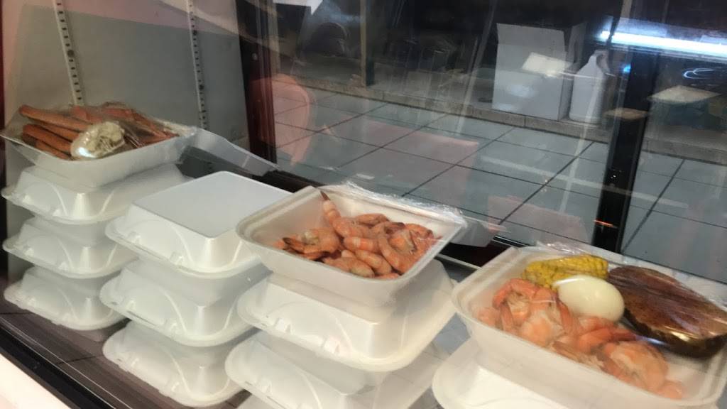 Malula wings seafood subs salad | restaurant | 1352 University Blvd N, Jacksonville, FL 32211, USA | 9043370573 OR +1 904-337-0573