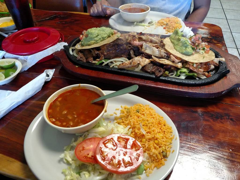 Taqueria Los Charros | restaurant | 508 Normandy St, Houston, TX 77015, USA | 7134511110 OR +1 713-451-1110