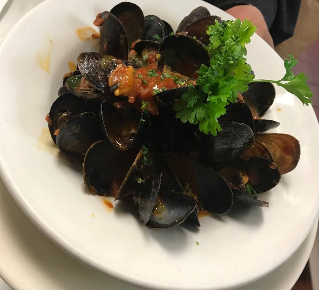 Mezza Luna Pizzeria & Restaurant | restaurant | 1511 NY-22, Brewster, NY 10509, USA | 8452791800 OR +1 845-279-1800