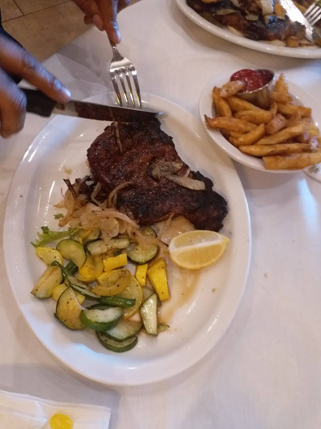 LIBERATORES Ristorante & Catering | restaurant | 562 Baltimore Pike, Bel Air, MD 21014, USA | 4108389100 OR +1 410-838-9100