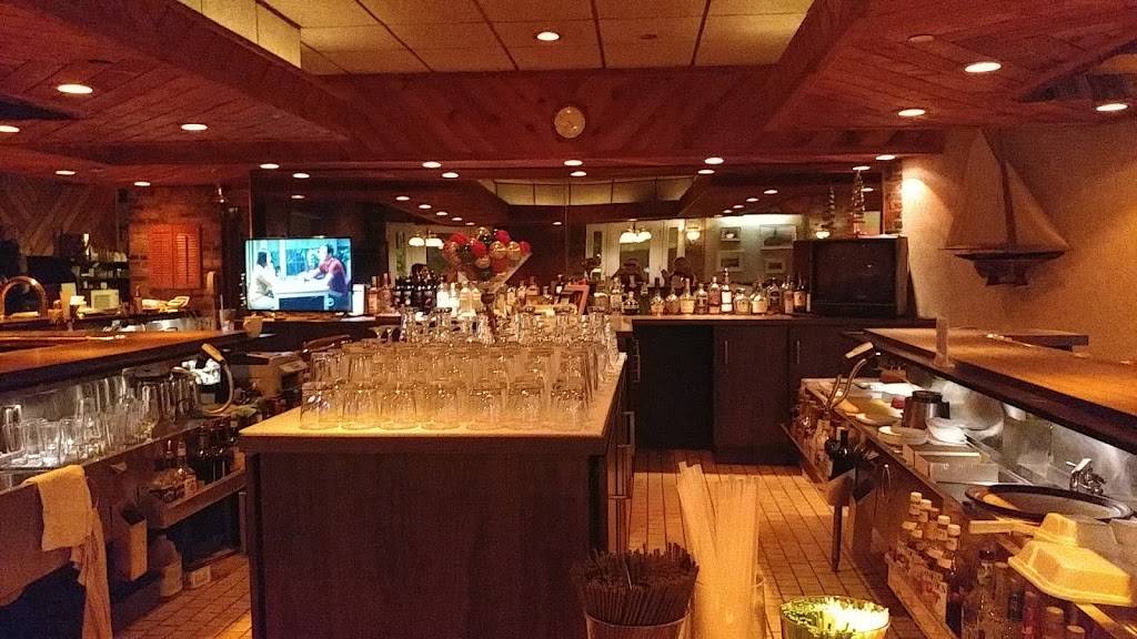 Crabbys Bar & Grill | restaurant | 2113 E Oklahoma Ave, Milwaukee, WI 53207, USA | 4147699999 OR +1 414-769-9999