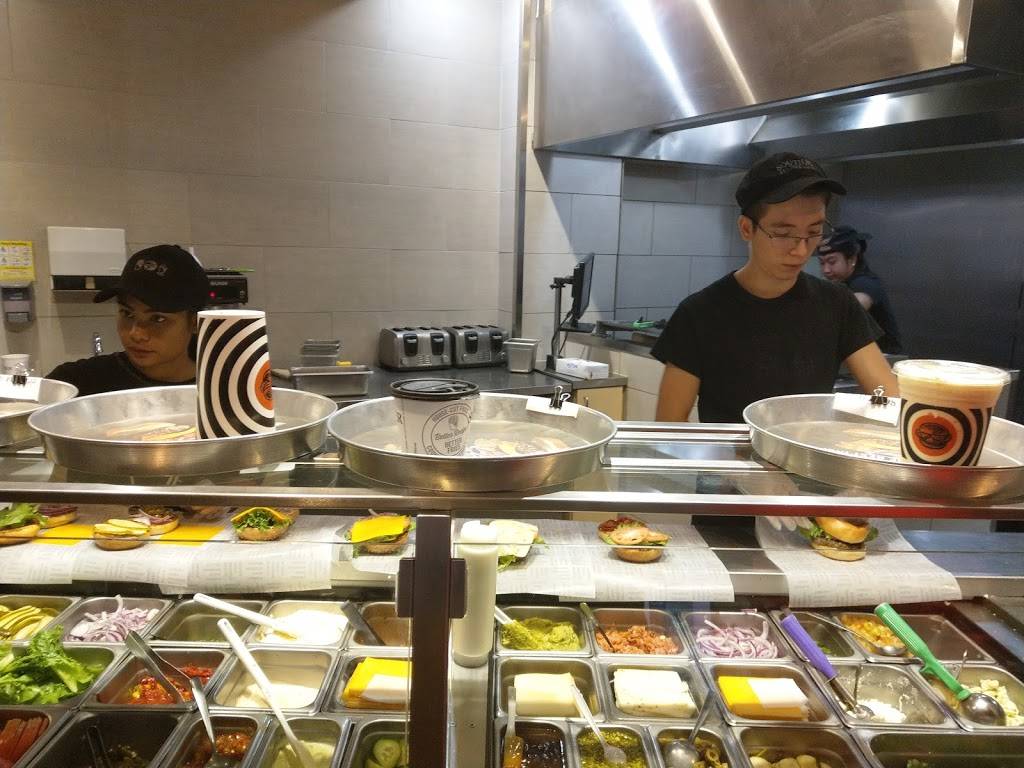 South St. Burger | restaurant | 2383 Yonge St, Toronto, ON M4P 2E7, Canada | 6473436744 OR +1 647-343-6744