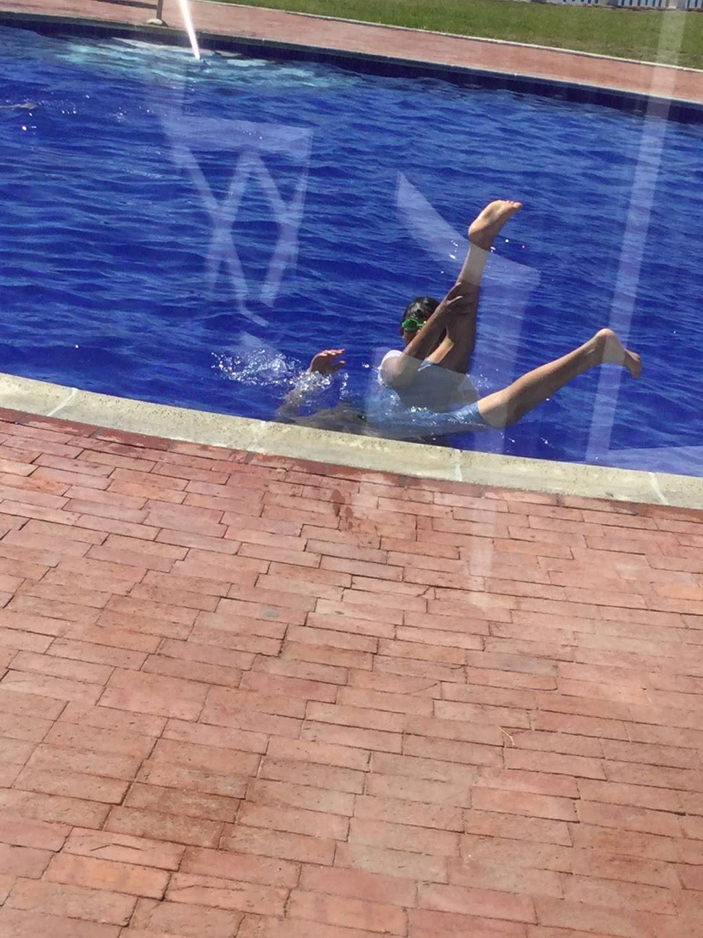 BEACH COMBER | restaurant | Blv. Benito Juares Km. 25.5, Quintas del Mar, Playas Rosarito, 22710 Rosarito, B.C., Mexico | 016616126043 OR +52 661 612 6043