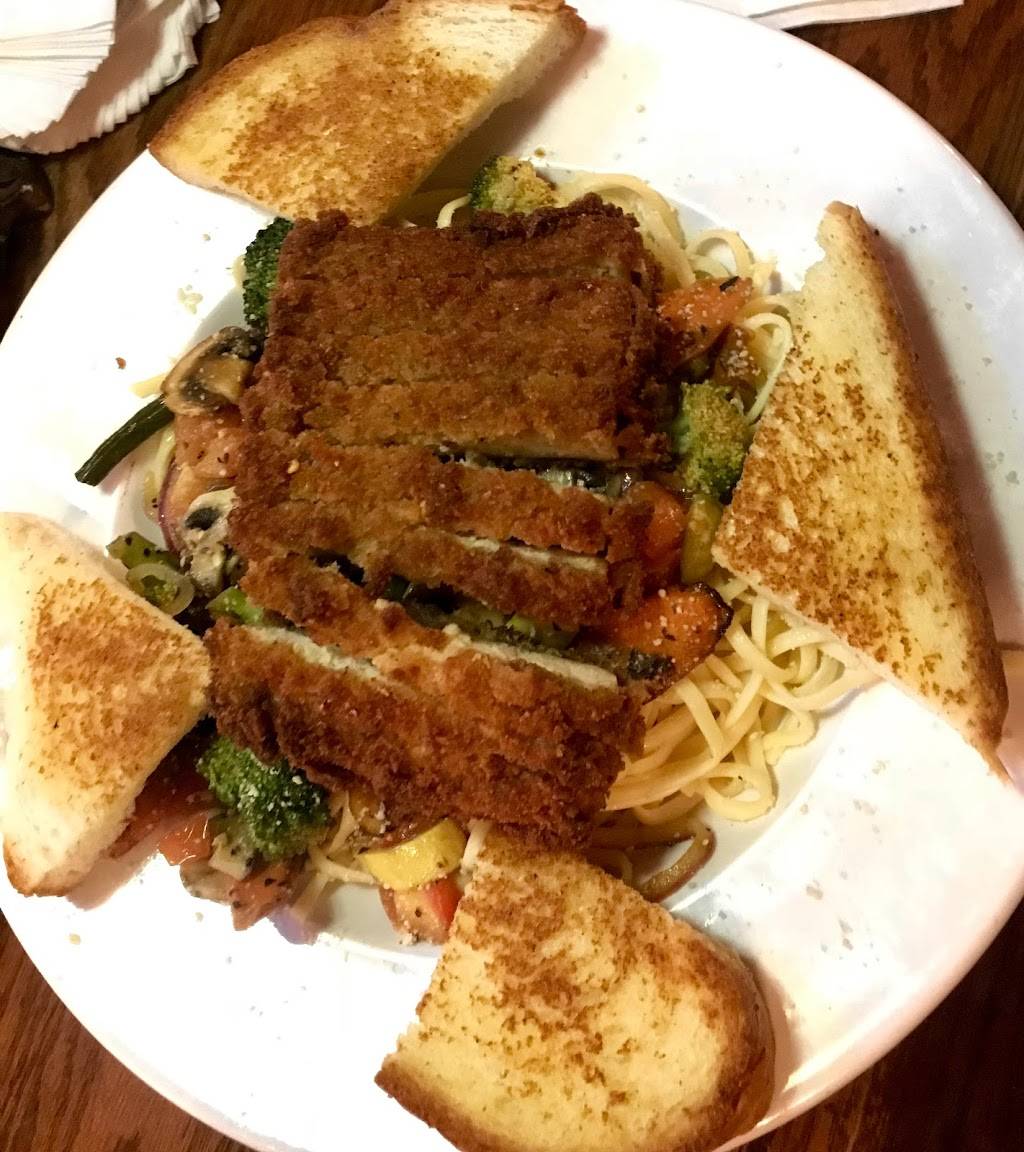 Gatsbys Seafood & Steakhouse | restaurant | 203 Center Ave, Bay City, MI 48708, USA | 9899225556 OR +1 989-922-5556