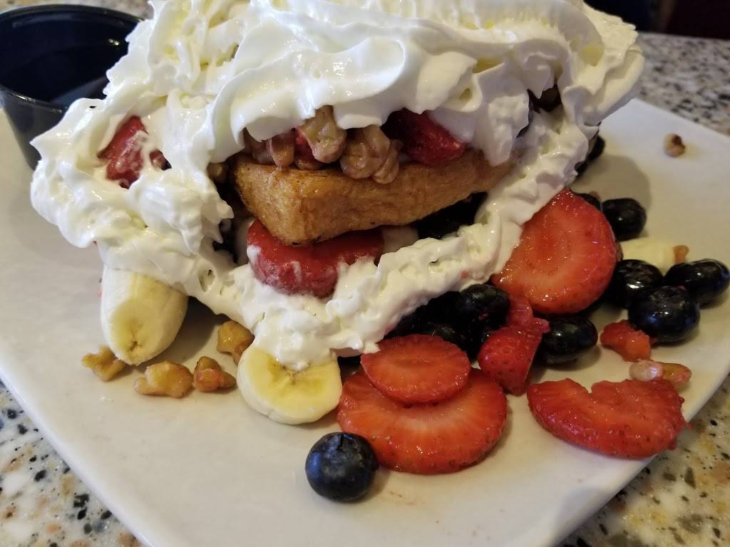 Hollywood Grill | restaurant | 1811 Concord Pike, Wilmington, DE 19803, USA | 3026551348 OR +1 302-655-1348