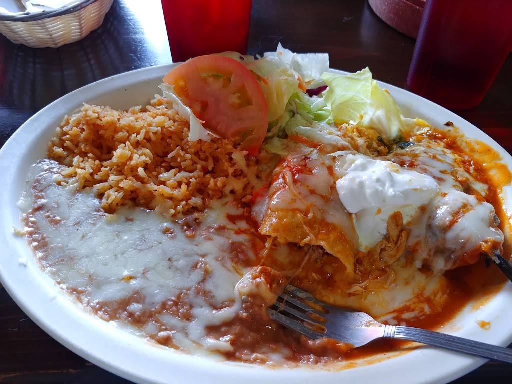 Emilianos Grill & Seafood | restaurant | 896 E Mission Blvd, Pomona, CA 91766, USA | 9096230152 OR +1 909-623-0152