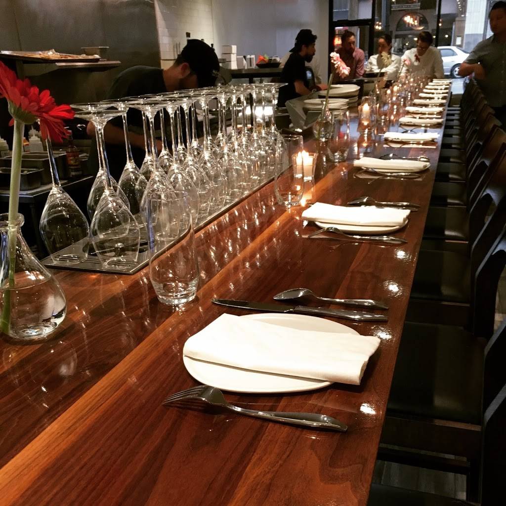 White and Wood | restaurant | 215 S Elm St, Greensboro, NC 27401, USA | 3366381216 OR +1 336-638-1216