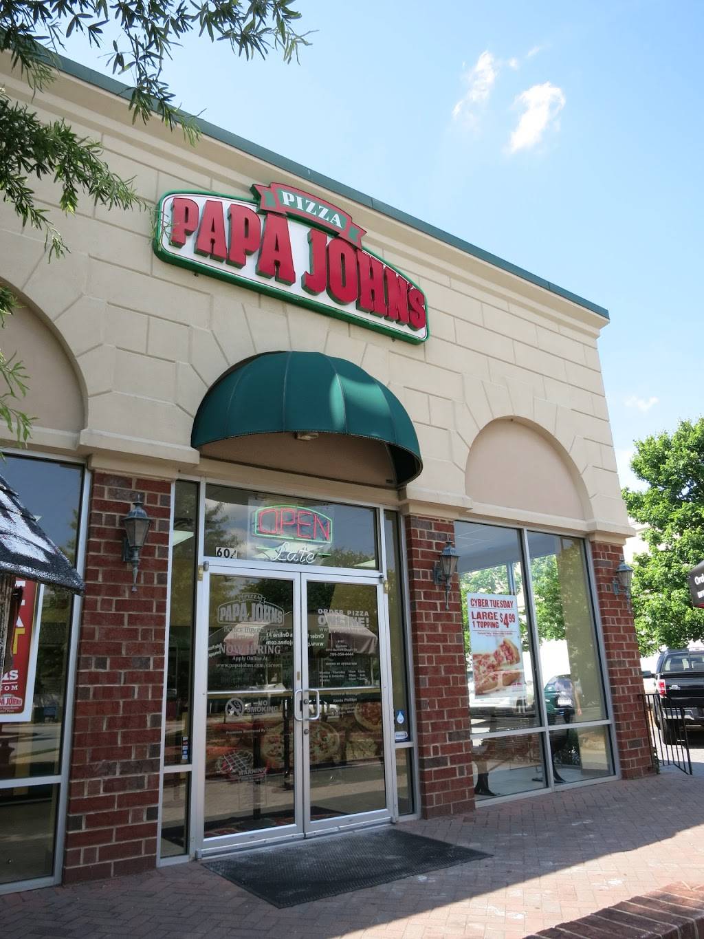 Papa Johns Pizza | restaurant | 1860 Barnett Shoals Rd Ste 602, Athens, GA 30605, USA | 7063544444 OR +1 706-354-4444