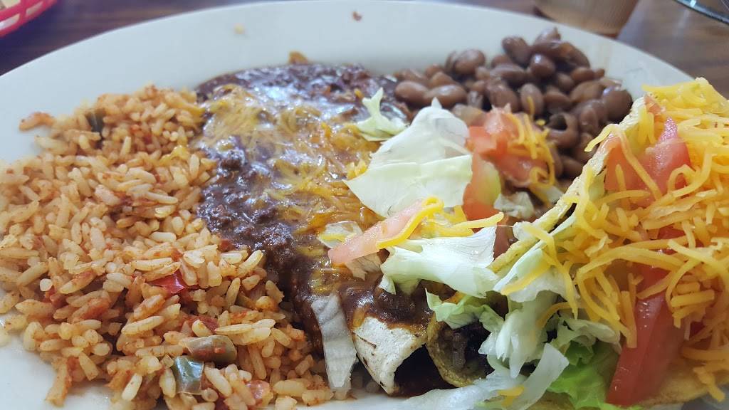 Lone Star Charlies Family Restaurant | restaurant | 4591 US-59, Livingston, TX 77351, USA | 9363653017 OR +1 936-365-3017