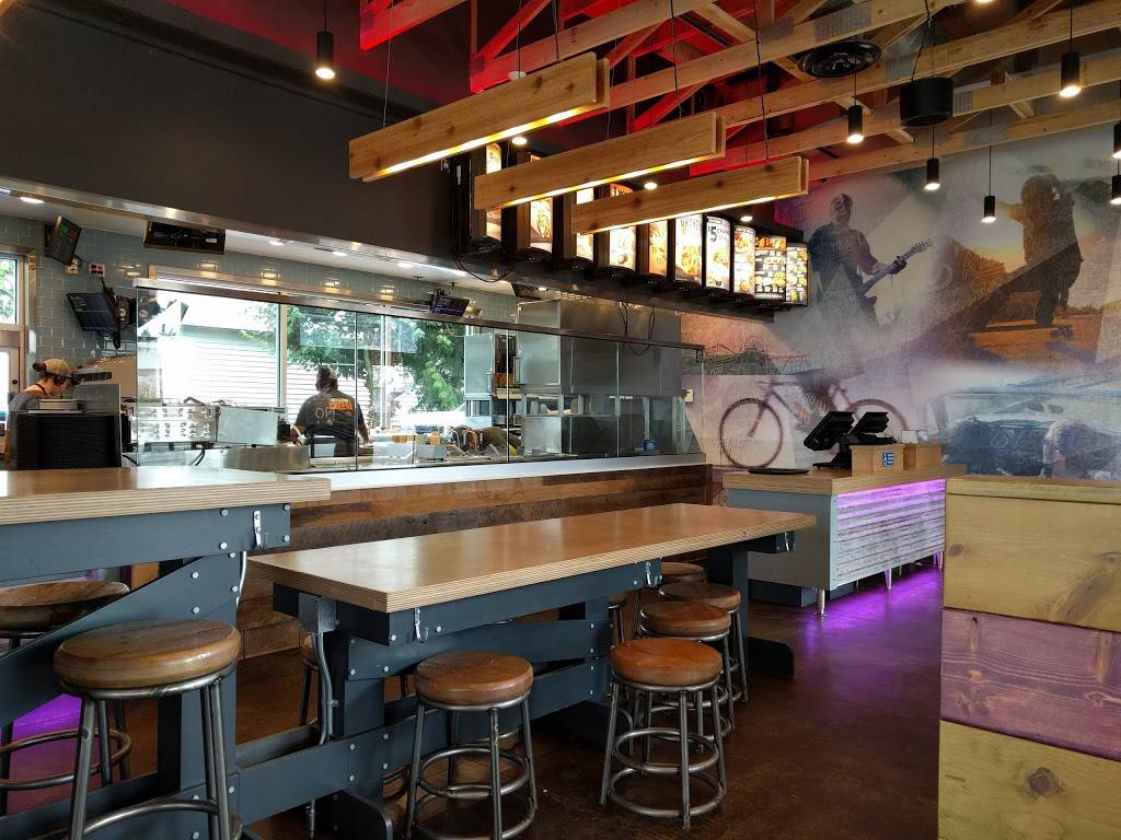 Taco Bell | meal takeaway | 11624 124th Ave NE, Kirkland, WA 98034, USA | 4258219333 OR +1 425-821-9333