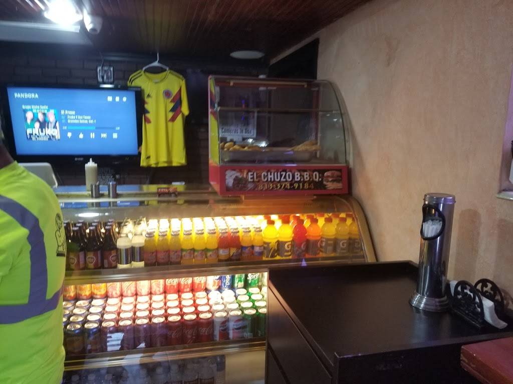 El Chuzo BBQ | restaurant | 7101 N Armenia Ave, Tampa, FL 33604, USA | 8133749184 OR +1 813-374-9184