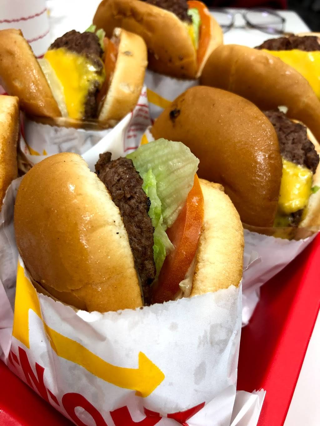 In-N-Out Burger | restaurant | 3020 El Camino Real, Tustin, CA 92782, USA | 8007861000 OR +1 800-786-1000