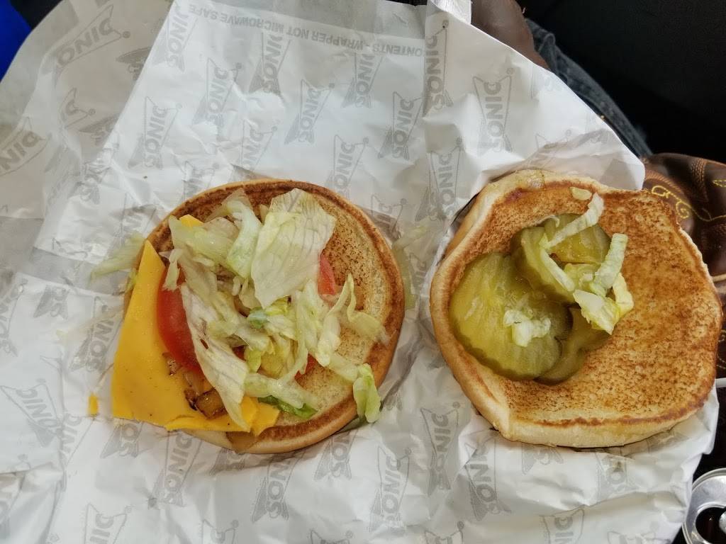 Sonic Drive-In | restaurant | #2 Sugar Creek Center, Bella Vista, AR 72714, USA | 4798559367 OR +1 479-855-9367