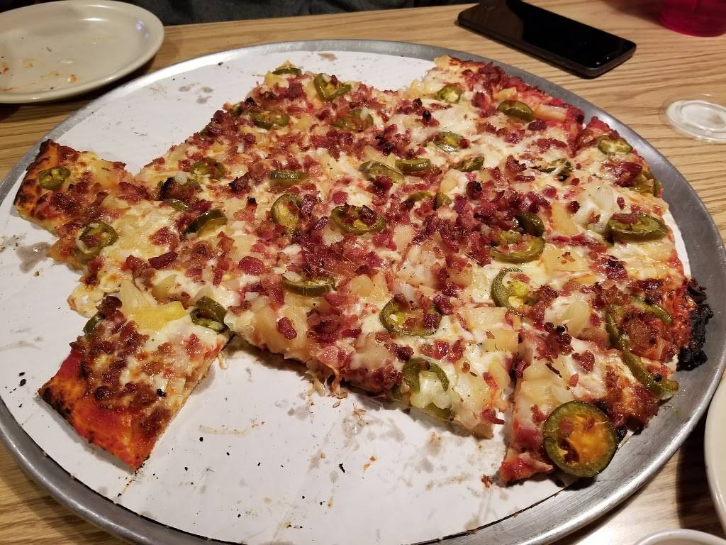 Classic Pizza | restaurant | 7129 Taylorsville Rd, Dayton, OH 45424, USA | 9372337381 OR +1 937-233-7381