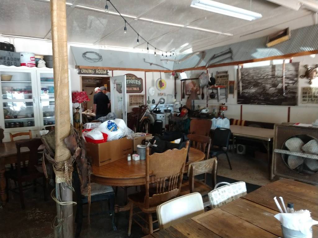 Meleahs Cafe | restaurant | 2101-2153 S 3rd St, Merom, IN 47861, USA | 8123564108 OR +1 812-356-4108