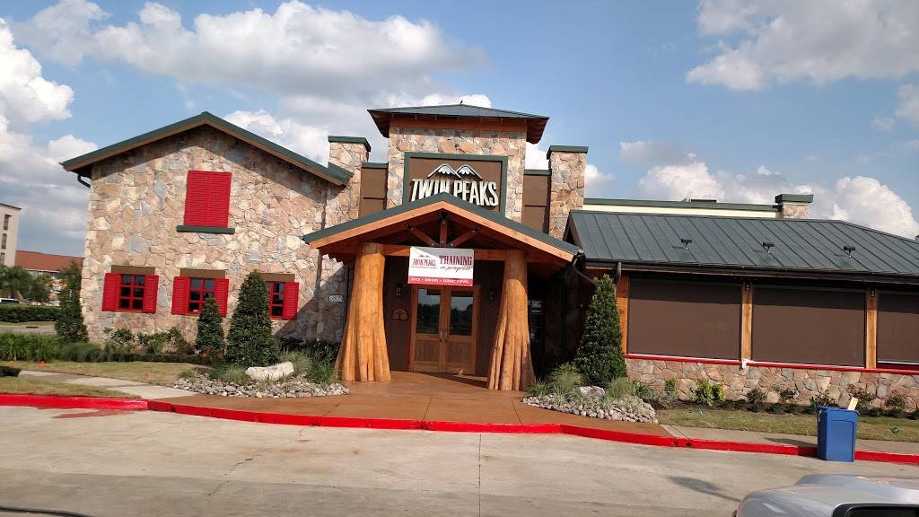 Twin Peaks Beaumont | restaurant | 3805 Interstate 10 Access Rd, Beaumont, TX 77707, USA | 4097307393 OR +1 409-730-7393