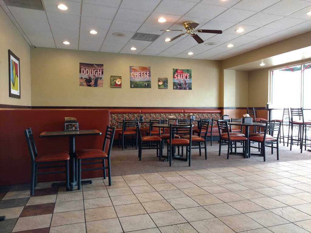 Round Table Pizza | meal delivery | 10101 Valley View St, Cypress, CA 90630, USA | 7149952422 OR +1 714-995-2422