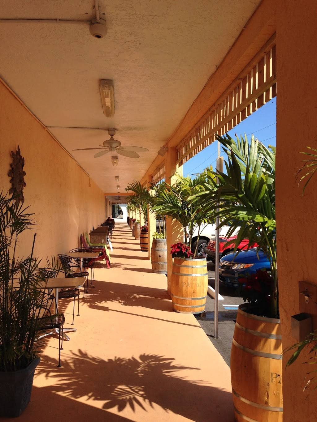 Chefs Corner | meal takeaway | 302 Ocean Ave, Melbourne Beach, FL 32951, USA | 3219140959 OR +1 321-914-0959