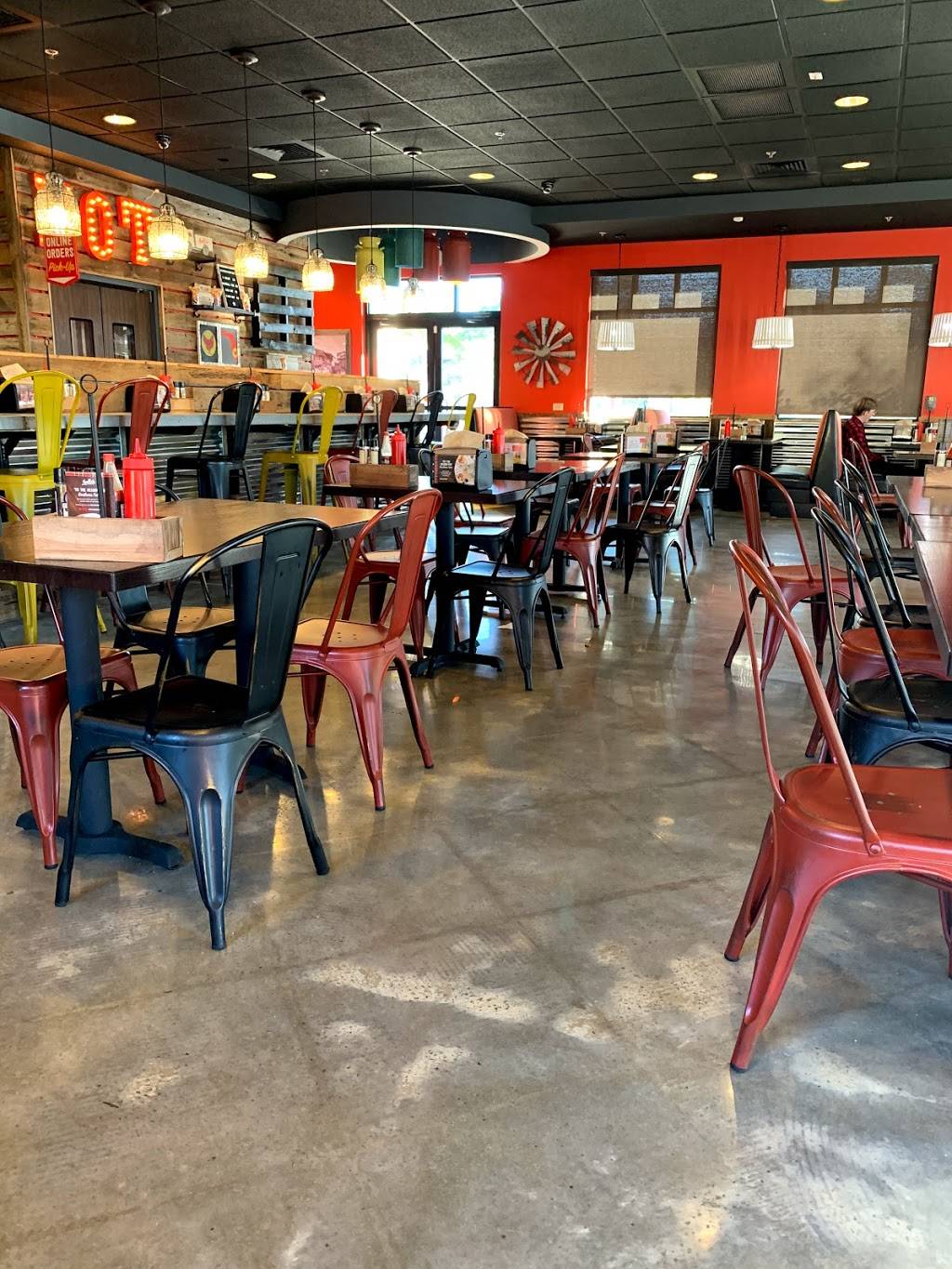 Joellas Hot Chicken | restaurant | 6531 Lake Andrew Dr, Melbourne, FL 32940, USA | 3216360632 OR +1 321-636-0632