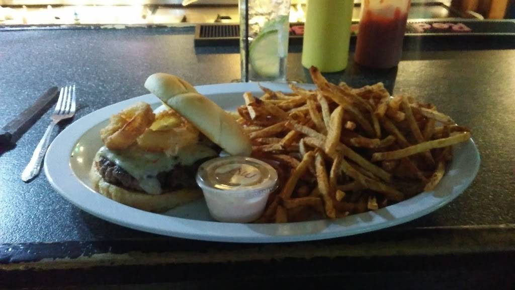 Burnzees Bar & Grill | restaurant | 413 E Knoxville St, Brimfield, IL 61517, USA | 3094469211 OR +1 309-446-9211