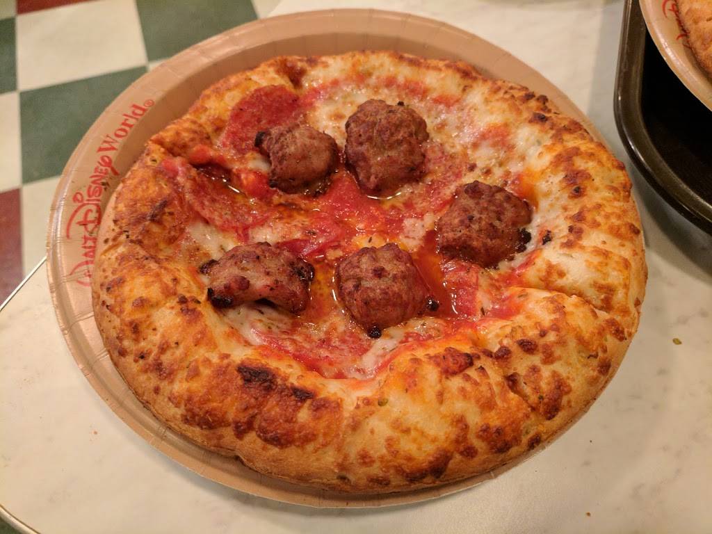 PizzeRizzo | restaurant | Disneys Hollywood Studios, Muppets Courtyard, Kissimmee, FL 34747, USA | 4079395277 OR +1 407-939-5277