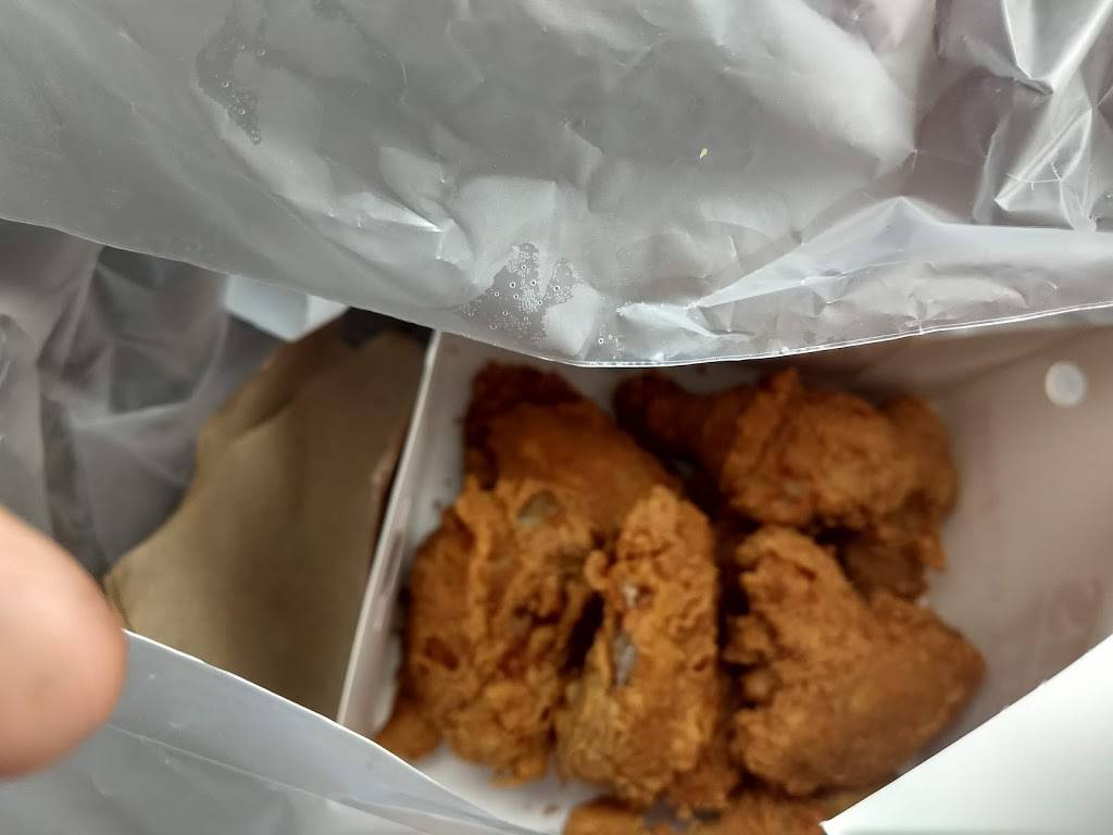 Churchs Chicken | restaurant | 4256 Buena Vista Rd, Columbus, GA 31907, USA | 7065681274 OR +1 706-568-1274