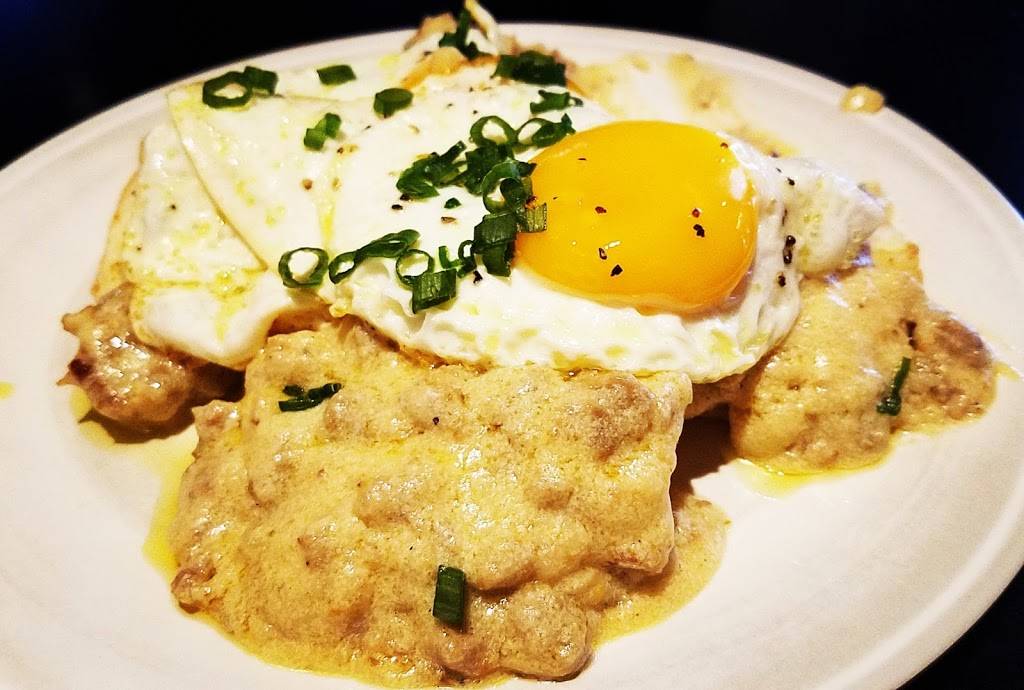 Hamptons On King | restaurant | 234 King Ave, Columbus, OH 43201, USA | 6142992099 OR +1 614-299-2099