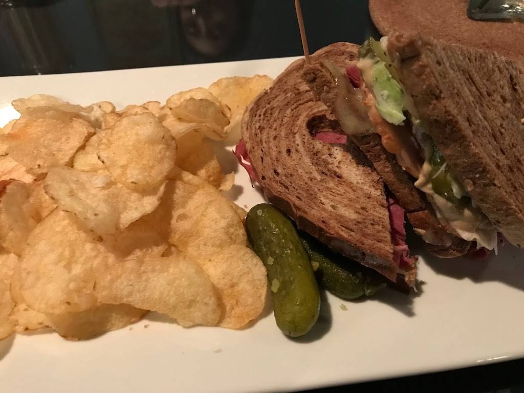 Barrique Wine & Brew Bar | restaurant | 835 Wrigley Dr, Lake Geneva, WI 53147, USA | 2622481948 OR +1 262-248-1948