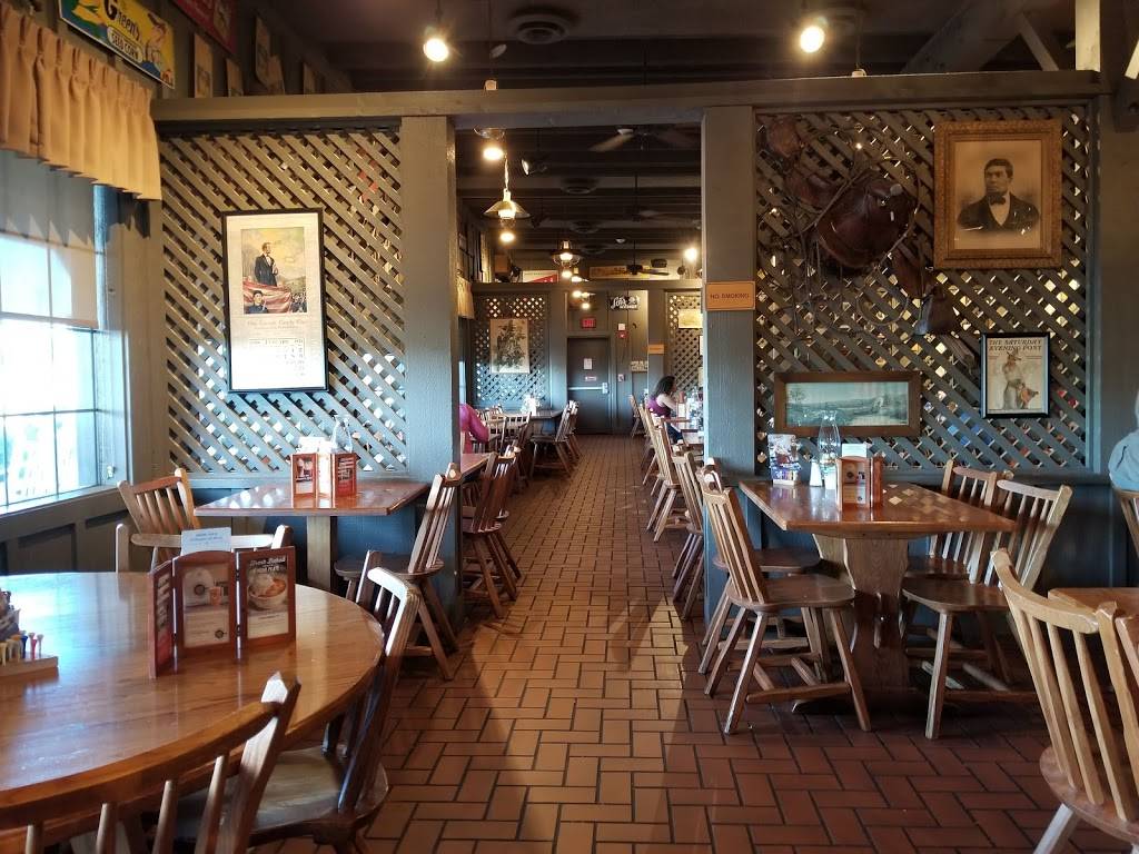 Cracker Barrel Old Country Store | restaurant | 6643 Transit Rd, Williamsville, NY 14221, USA | 7166359542 OR +1 716-635-9542