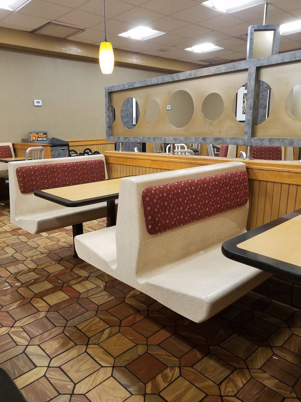 Burger King | restaurant | 881 Moody St, Waltham, MA 02453, USA | 7818915612 OR +1 781-891-5612