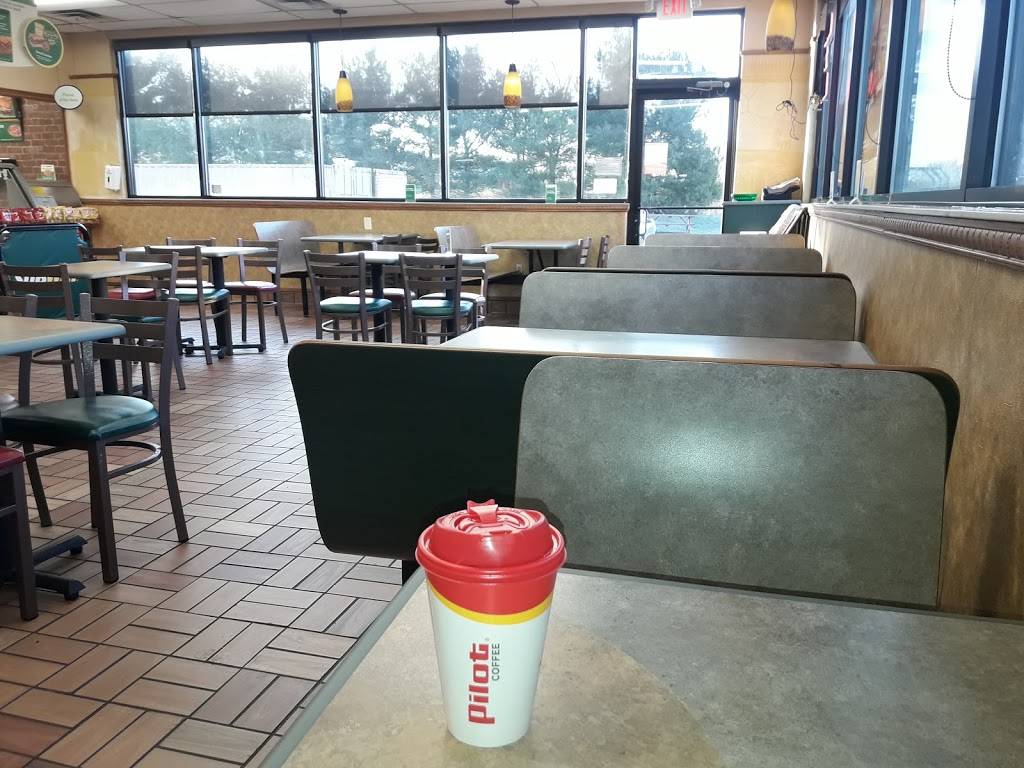 Subway Restaurants | restaurant | 11633 Greencastle Pike, Hagerstown, MD 21740, USA | 3015829007 OR +1 301-582-9007