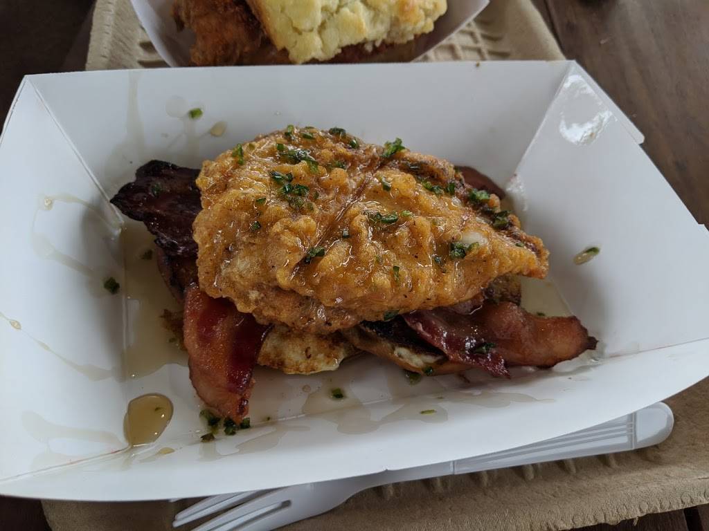 HenDough Chicken & Donuts | restaurant | 126 Augusta St suite 13, Greenville, SC 29601, USA | 8643739108 OR +1 864-373-9108