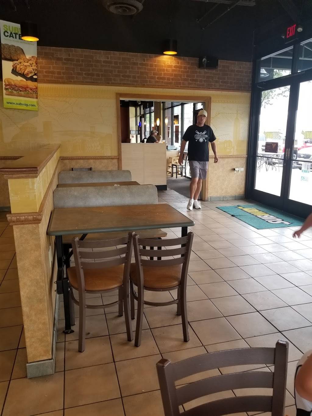 Subway | meal takeaway | 1420 10th St SW, Loveland, CO 80537, USA | 9706678487 OR +1 970-667-8487