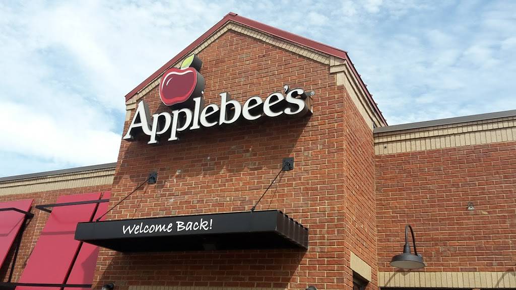 Applebees Grill + Bar | restaurant | 111 Clinton Center Dr, Clinton, MS 39056, USA | 6019248644 OR +1 601-924-8644