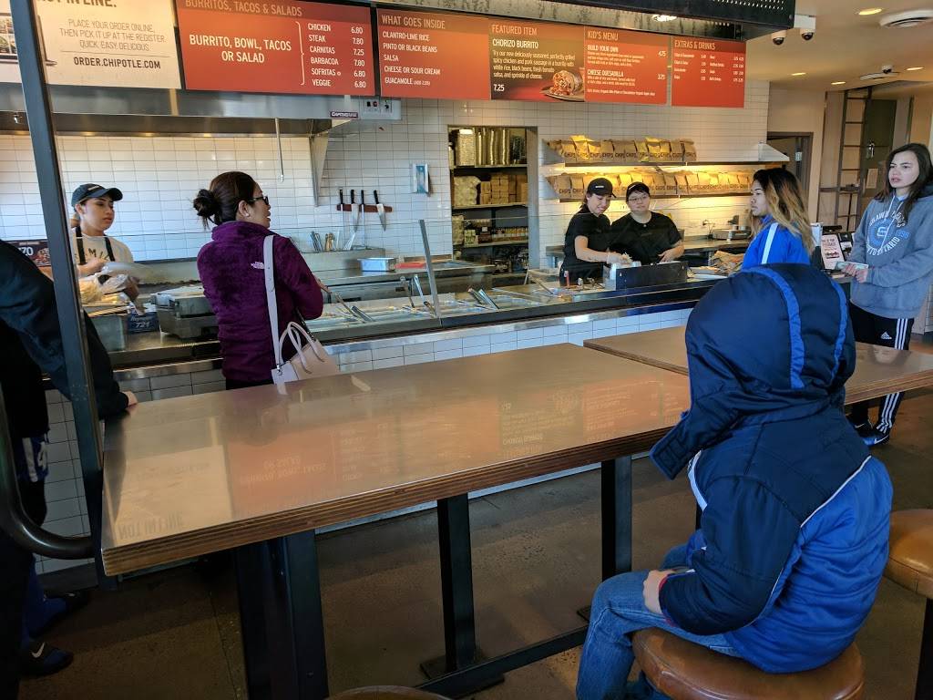 Chipotle Mexican Grill | restaurant | 251 W Lee Hwy Ste 243, Warrenton, VA 20186, USA | 5403411032 OR +1 540-341-1032