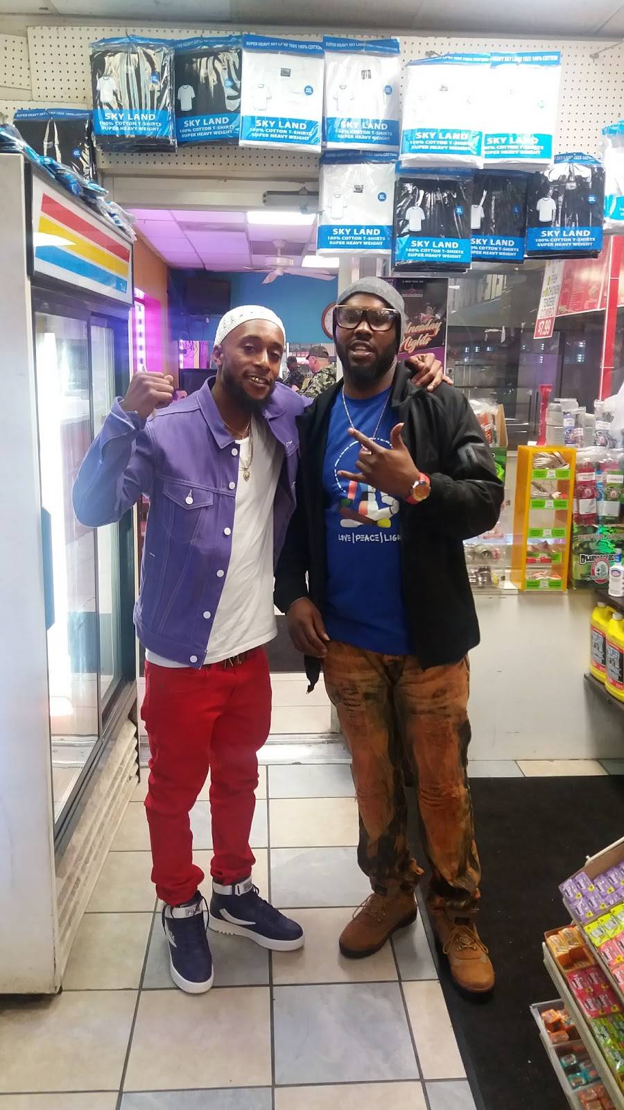 BP | restaurant | 5737 Hull Street Rd, Richmond, VA 23224, USA | 8047456111 OR +1 804-745-6111