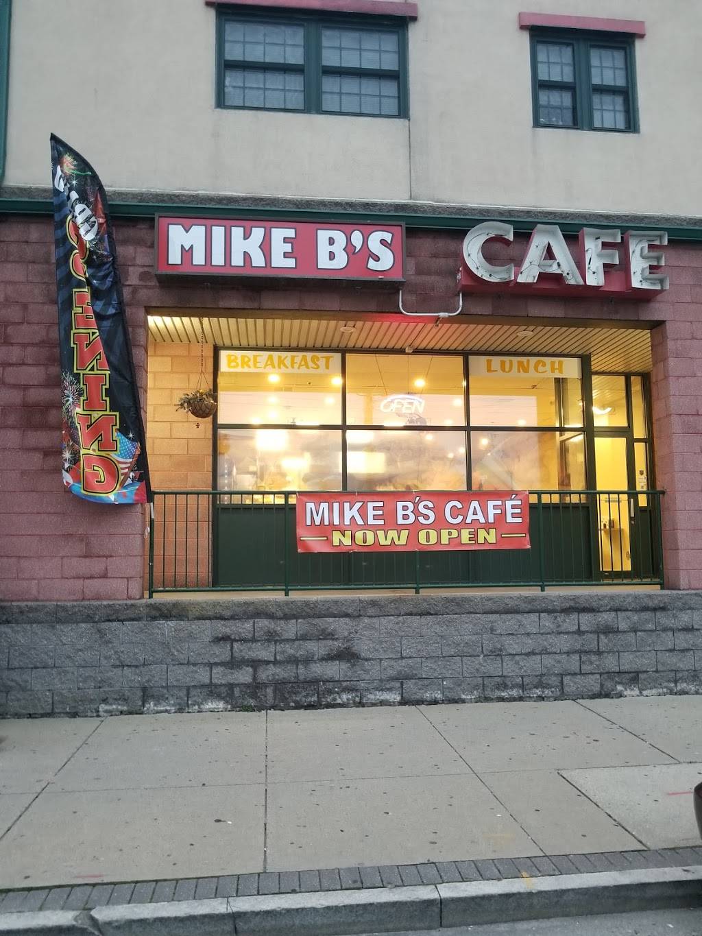 Mike Bs Cafe | restaurant | 1413 Arctic Ave, Atlantic City, NJ 08401, USA | 6093507480 OR +1 609-350-7480