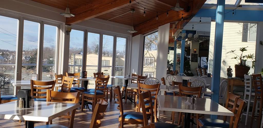 Ayhans Mediterranean Marketplace & Cafe | cafe | 293 Main St, Port Washington, NY 11050, USA | 5167671400 OR +1 516-767-1400