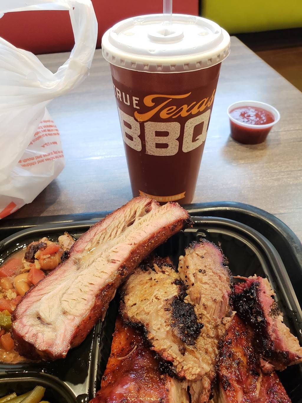 True Texas BBQ | restaurant | 1702 11th St, Huntsville, TX 77340, USA | 9367303560 OR +1 936-730-3560