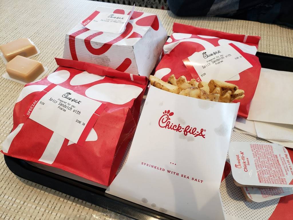 Chick-fil-A | restaurant | 375 Washington St, Woburn, MA 01801, USA | 7819393177 OR +1 781-939-3177