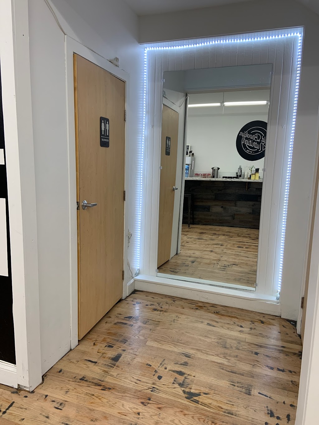 Old Brooklyn Nutrition | restaurant | 4138 Pearl Rd, Cleveland, OH 44109, USA | 2166444521 OR +1 216-644-4521